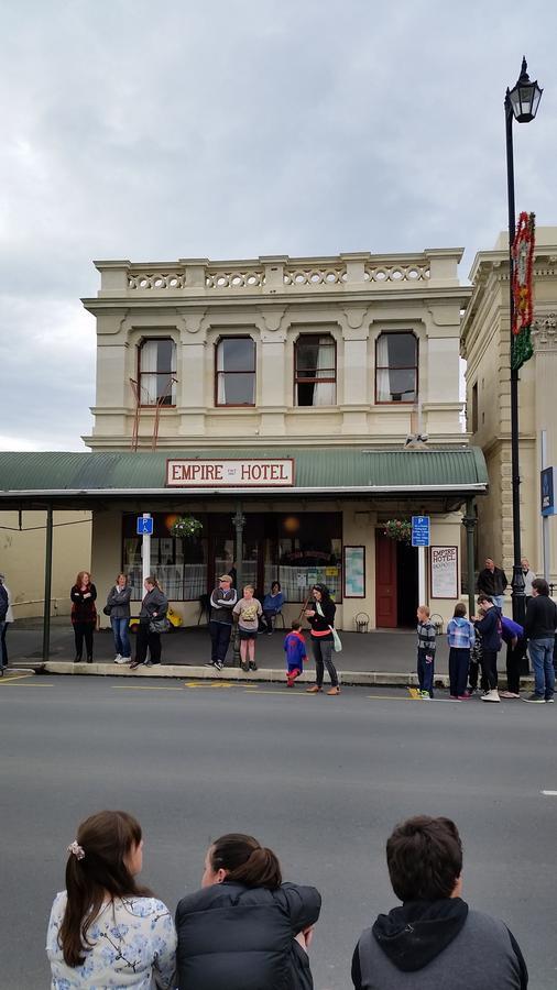 Empire Hotel Backpackers Oamaru Luaran gambar