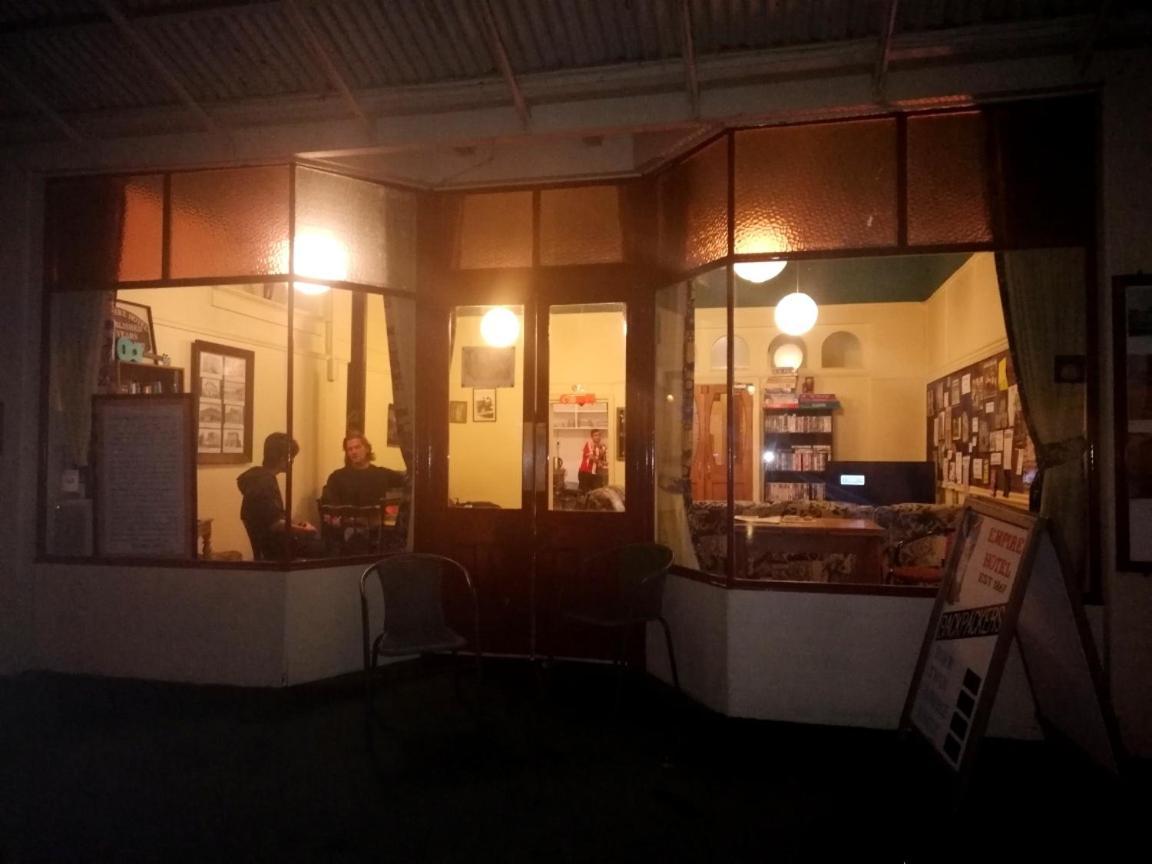 Empire Hotel Backpackers Oamaru Luaran gambar