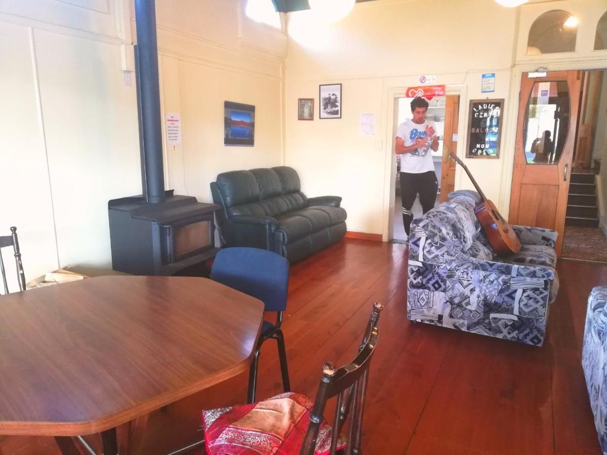Empire Hotel Backpackers Oamaru Luaran gambar